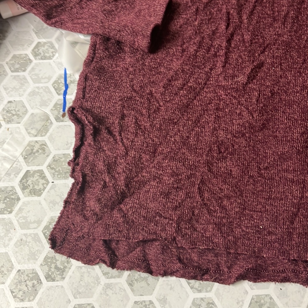 American Eagle XS Burgundy Long Sleeve Plush T Shirt - Picture 3 of 5